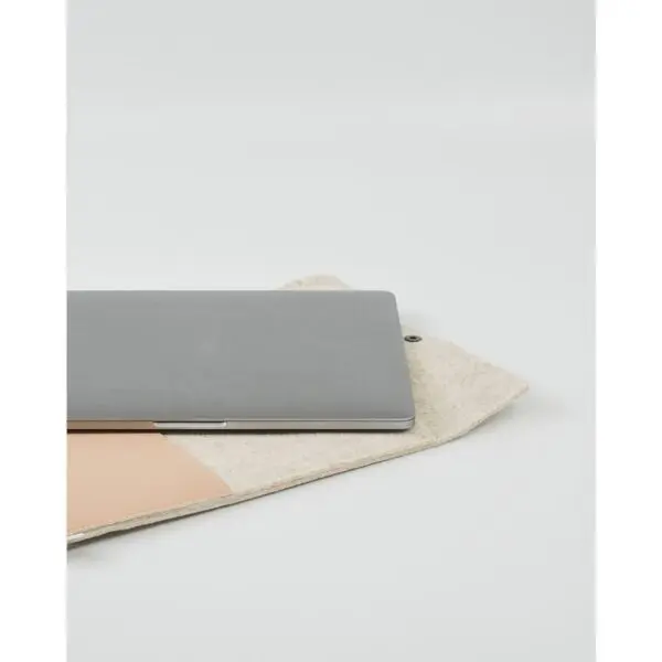 Recycled Felt & Apple Leather Laptop Sleeve Plus 16"